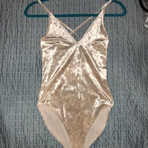 Cream crushed velvet bodysuit
